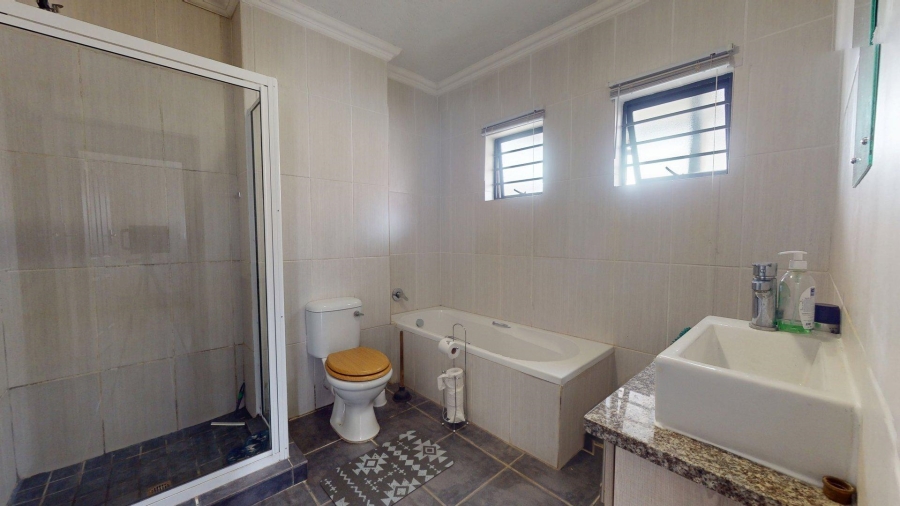 14 Bedroom Property for Sale in Die Bult North West